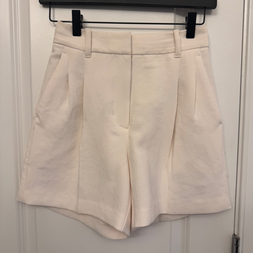 Aritzia Wilfred Light Birch Effortless 5in Shorts 0 - Picture 8 of 10